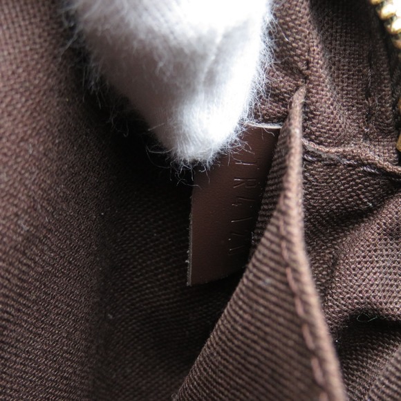 Louis Vuitton Pochette Vie Macau Damier Shoulder Bag Damier Canvas - Picture 4 of 7